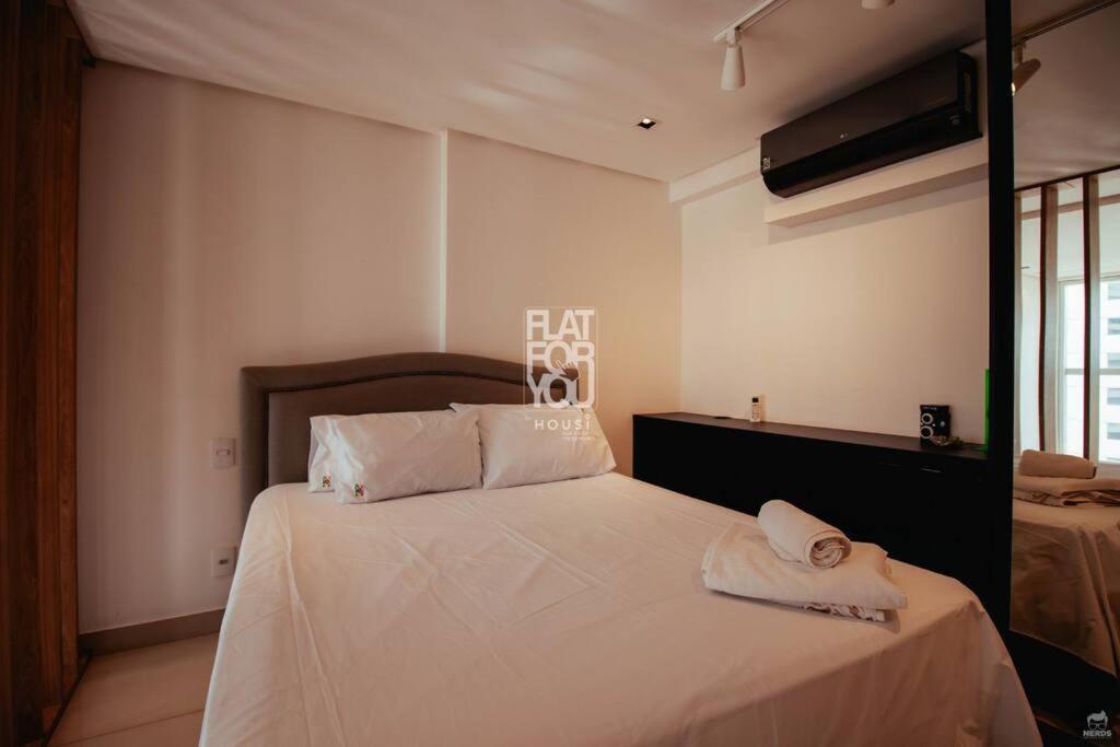 #1608# Duplex Luxuoso C/ Banheira, 2 Garagens - Setor Oeste *