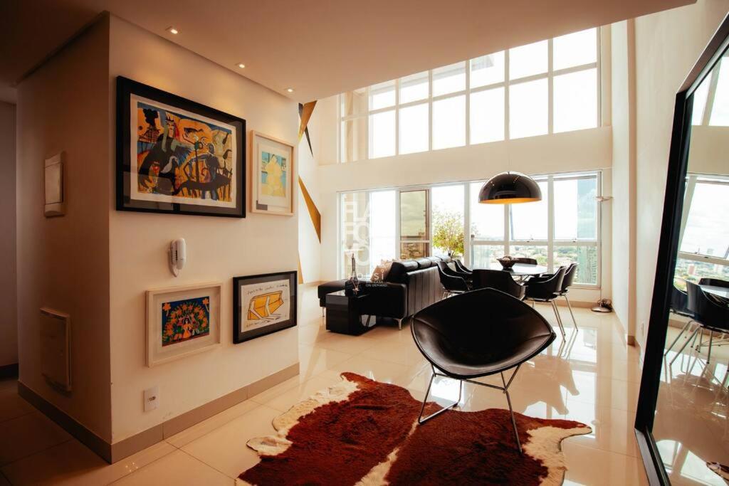 #1608# Duplex Luxuoso C/ Banheira, 2 Garagens - Setor Oeste Apartment