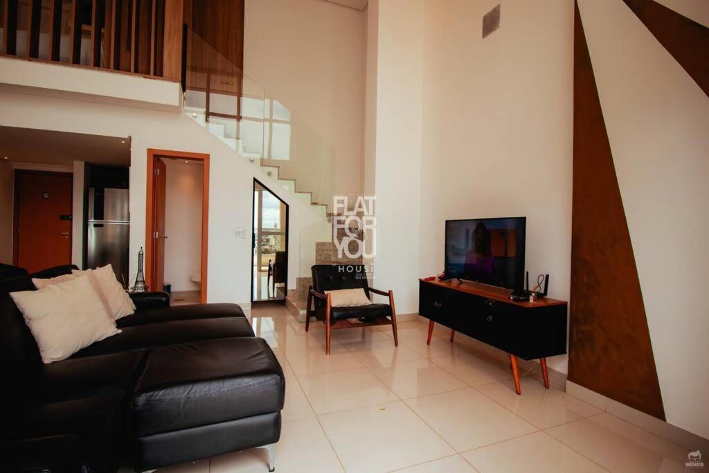 #1608# Duplex Luxuoso C/ Banheira, 2 Garagens - Setor Oeste Apartment *